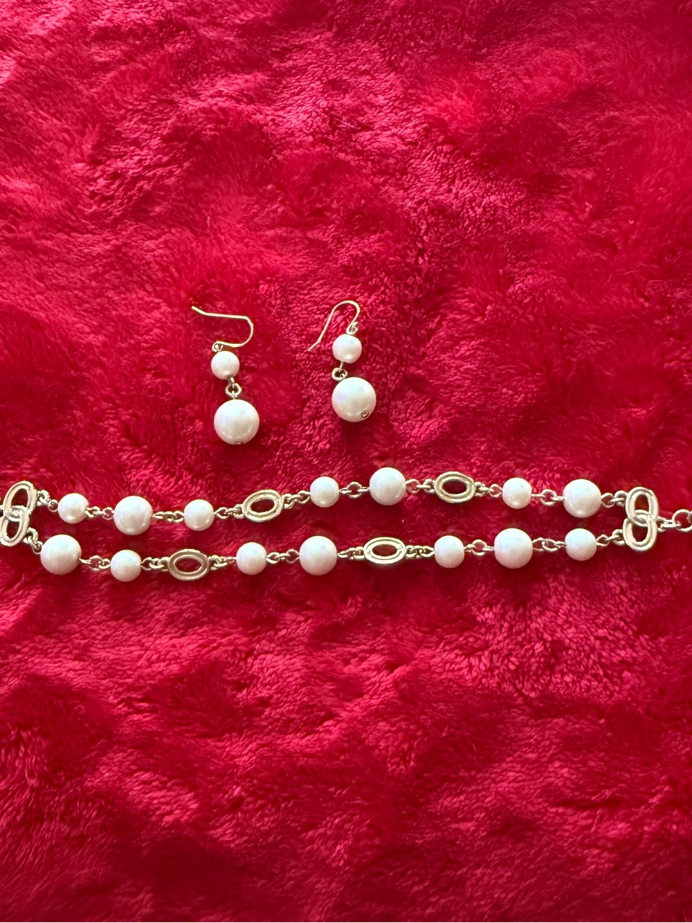 Vintage Gold Tone Faux Pearl Jewelry Set - Elegant Bracelet & Earrings